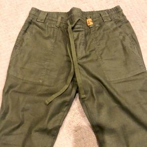 Drawstring olive crop casual pants